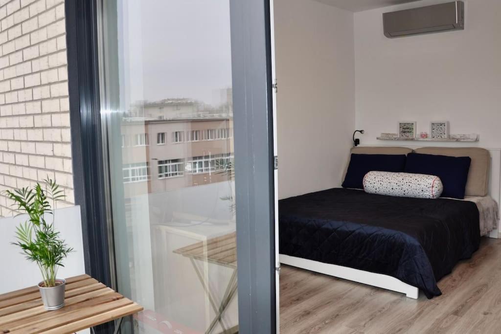 New Studio Apartment In Central Budapest - Free Parking Exteriör bild