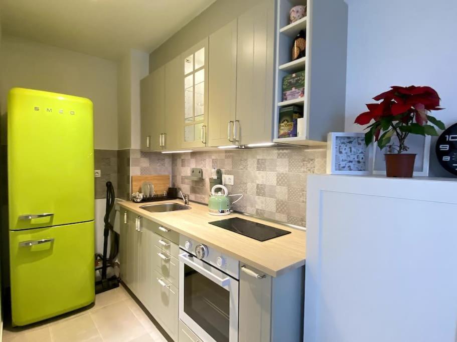 New Studio Apartment In Central Budapest - Free Parking Exteriör bild