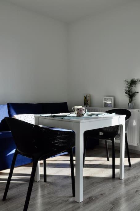 New Studio Apartment In Central Budapest - Free Parking Exteriör bild